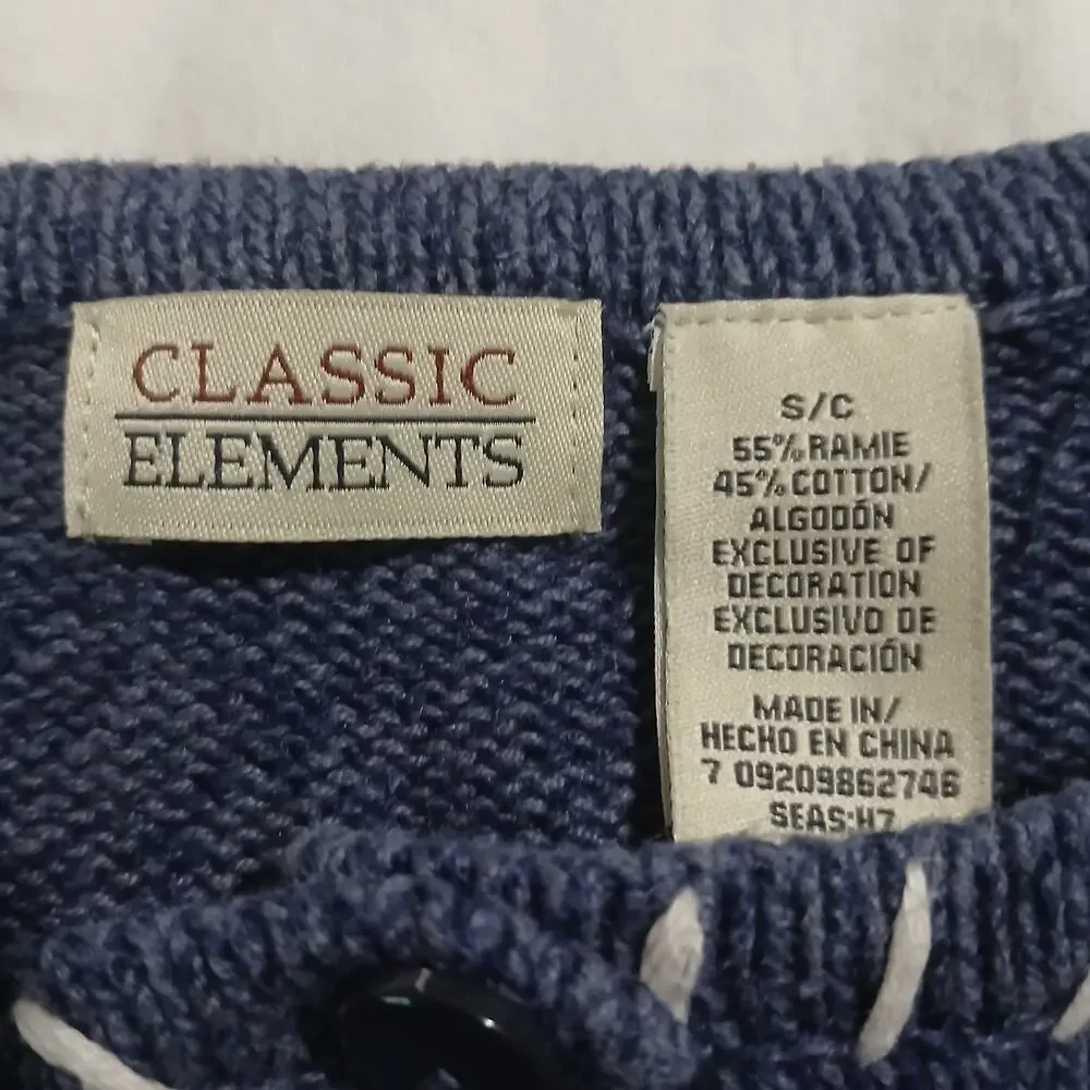 Classic Elements Small Blue Long-Sleeved Christmas Sweater Mitten Pockets